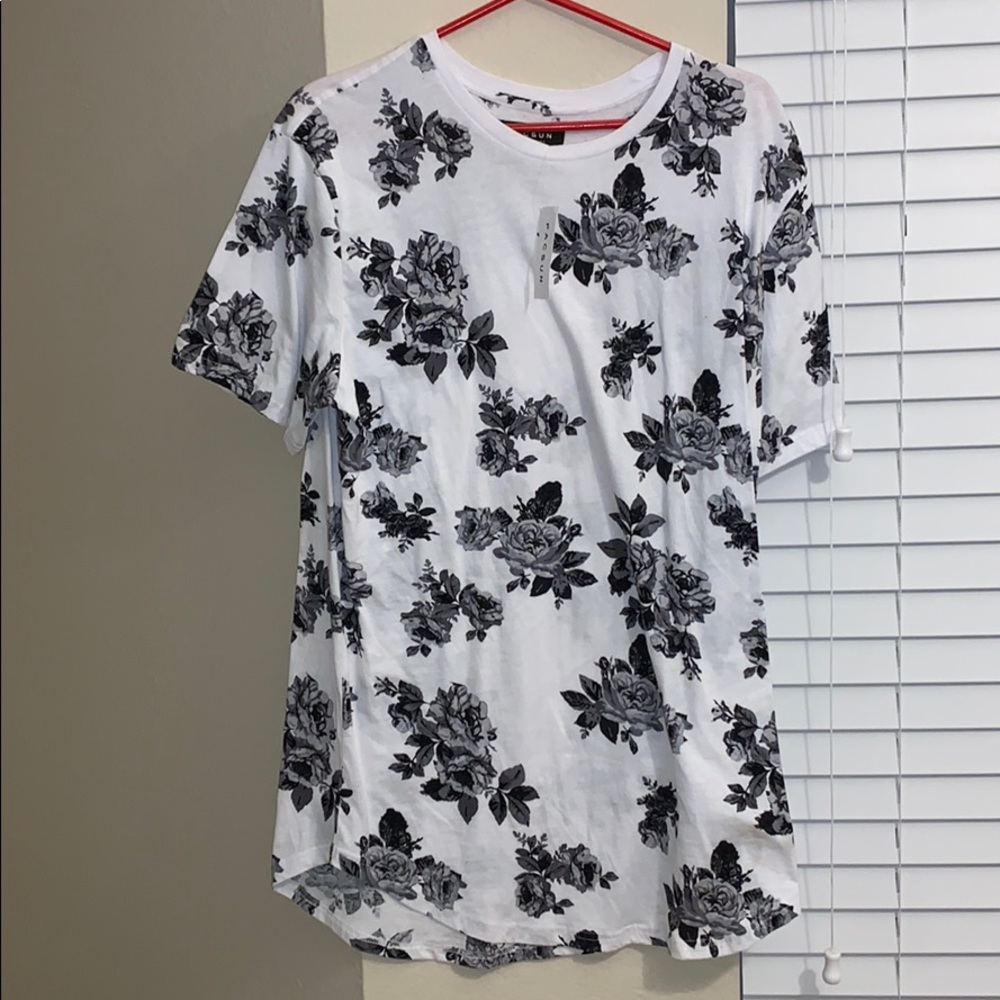 Tee shirt
